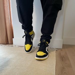 Jordan 1 Mid